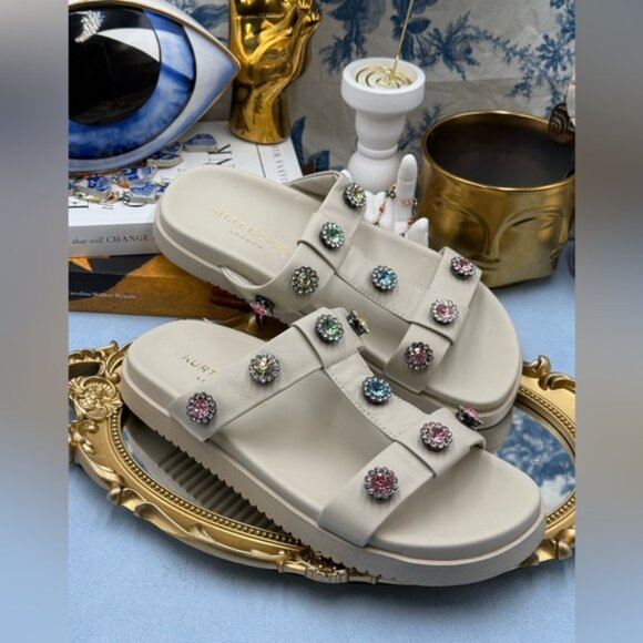 🆕 KURT GEIGER LONDON 🧿 NWOB White Orson Flower Power Slide Sandals, Sz39 US8.5 - Picture 8 of 13